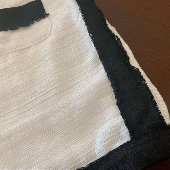 W118 by Walter Baker “Dirk” White Shorts, NWT - Picture 6 of 6